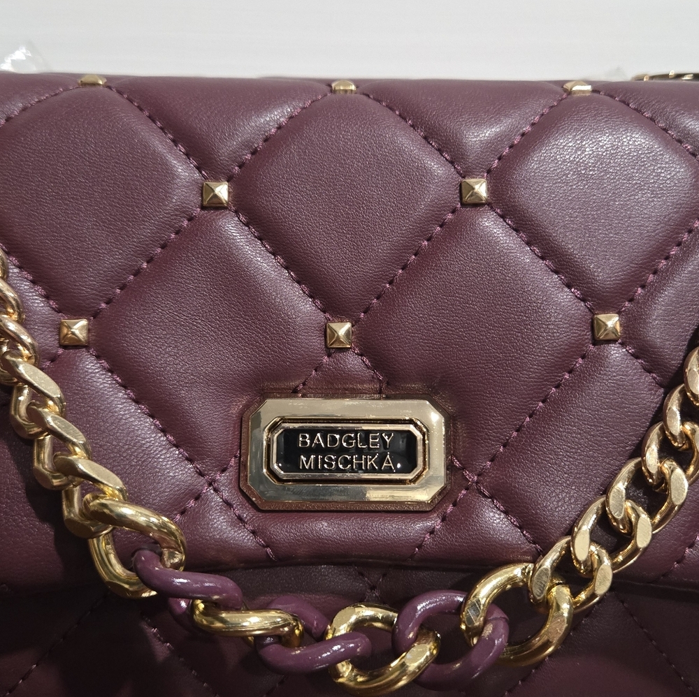 Badgley Mischka Plum Quilted Hand Bag with Gold Chain and Adjustable Crossbody - Picture 3 of 14